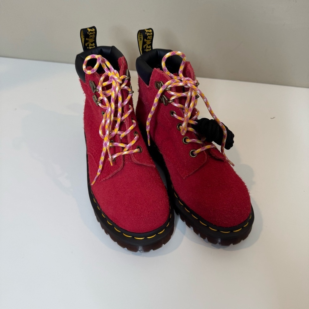 Dr.Martens 939 Ben Suede Red Padded Collar Lace Up Boots M-4 W-5 NWOT - Picture 2 of 11